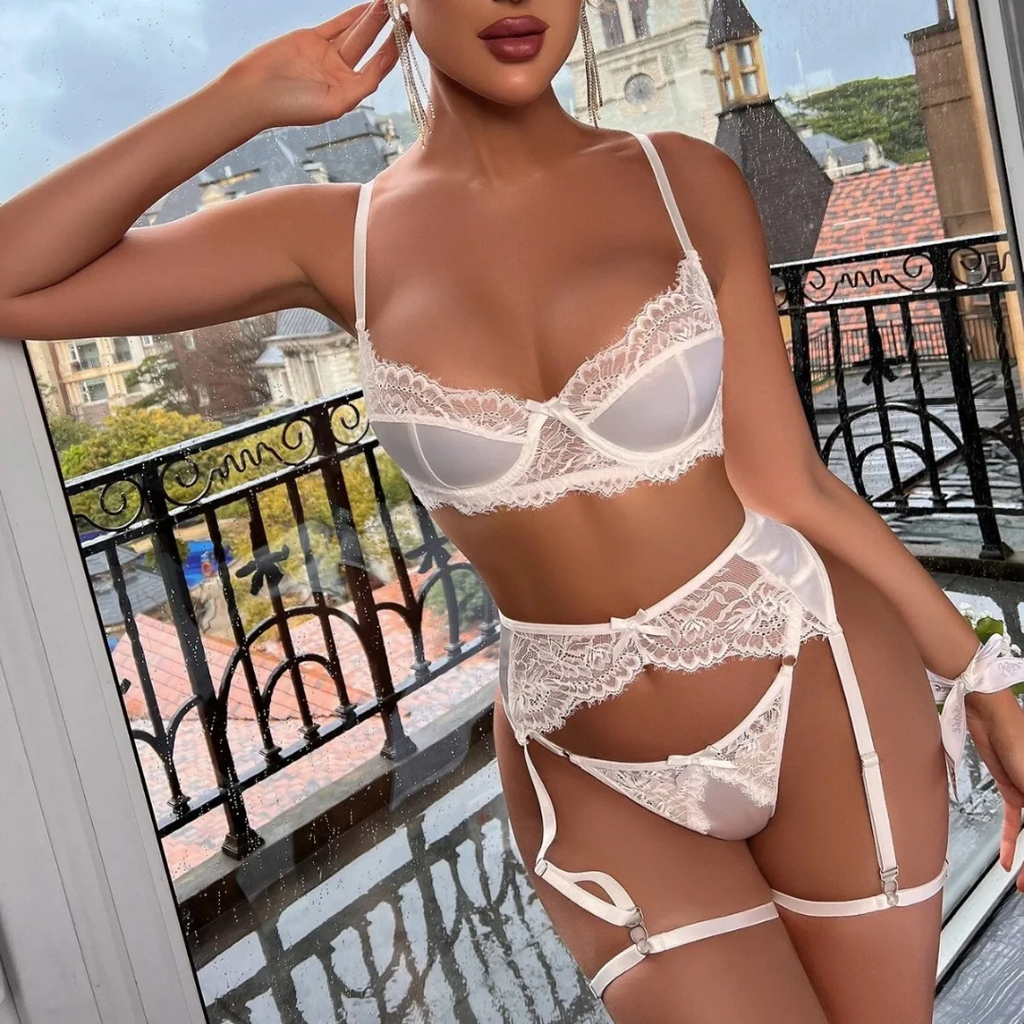 White Affair Lingerie Set